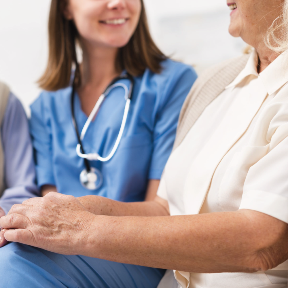 Gestão em hospitais e clínicas para idosos