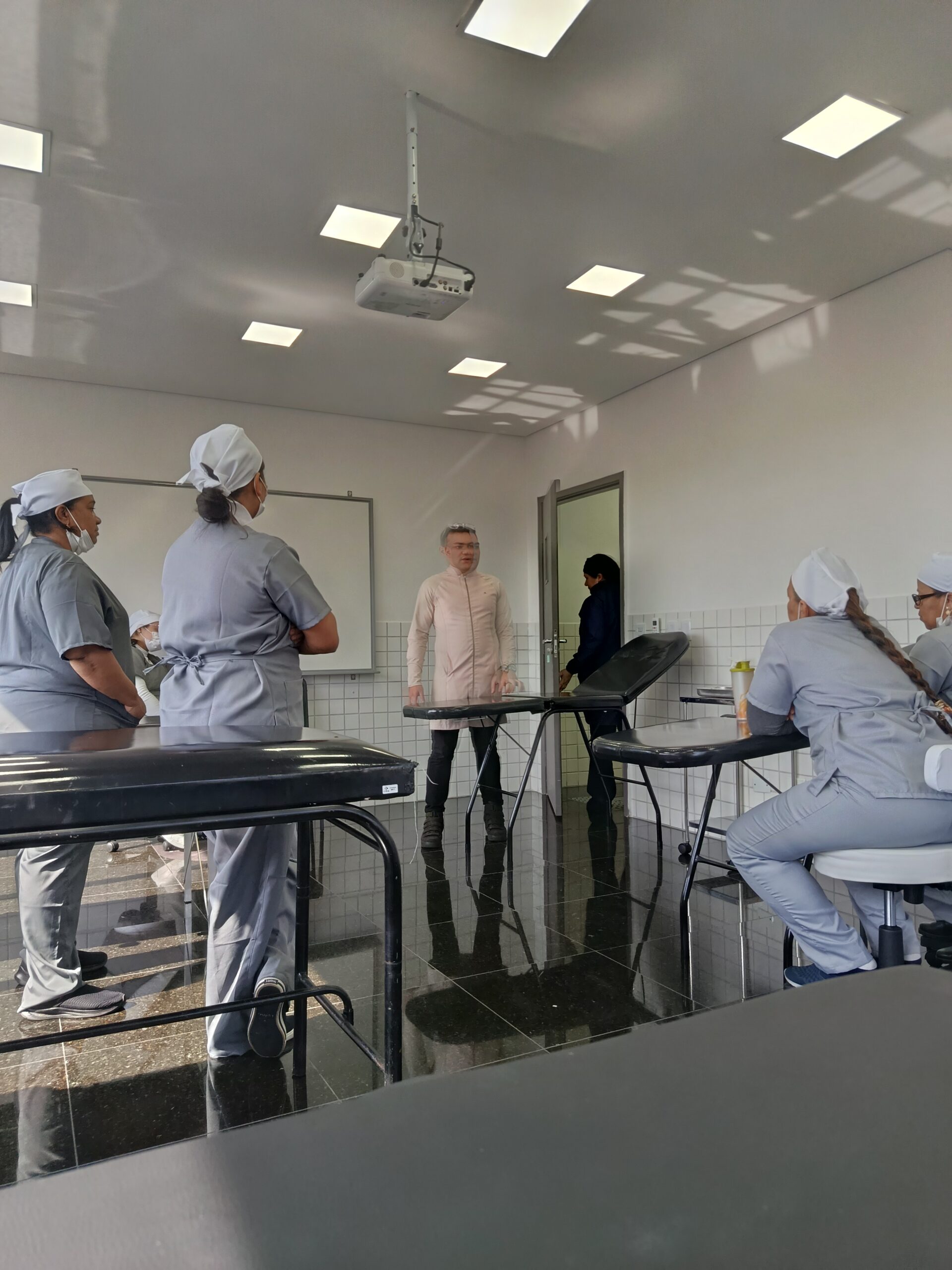 Curso de Estética - Cosmetologia aplicada na prática